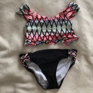 Girls 2 piece bathing suit.